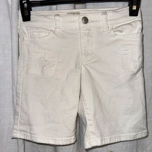 Oshkosh B’gosh Boys 6 White Shorts